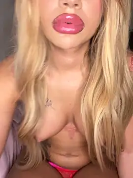 Danielaa 2005 online show from 02.23.26