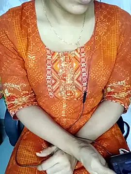 Snapshot of Sepali5577 chatting on 12.15.25 Sepali5577 online show from 12.15.25