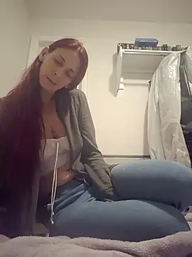 Snapshot of poleslut69 chatting on 12.03.25 poleslut69 online show from 12.03.25