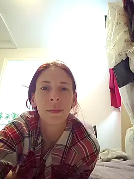 Snapshot of poleslut69 chatting on 12.14.25 poleslut69 online show from 12.14.25