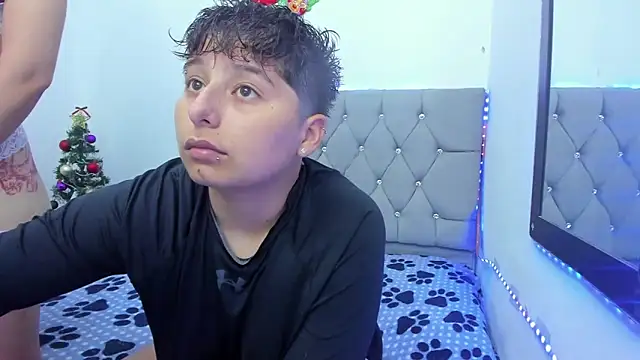 Snapshot of ATHENEA_ZULEINYS chatting on 12.14.25 ATHENEA ZULEINYS online show from 12.14.25