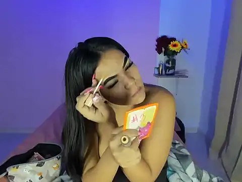 Snapshot of 18teenssexy chatting on 12.04.25 18teenssexy online show from 12.04.25