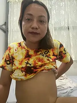 Snapshot of alexassecretxx chatting on 05.27.26 alexassecretxx online show from 05.27.26