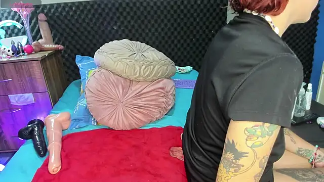 Shadia Squirt online show from 06.19.26