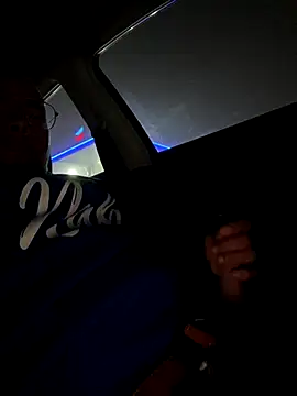 Snapshot of ValuedConcept687 chatting on 12.17.25 ValuedConcept687 online show from 12.17.25