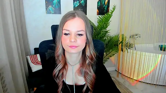 MidnighteAura online show from 04.08.26