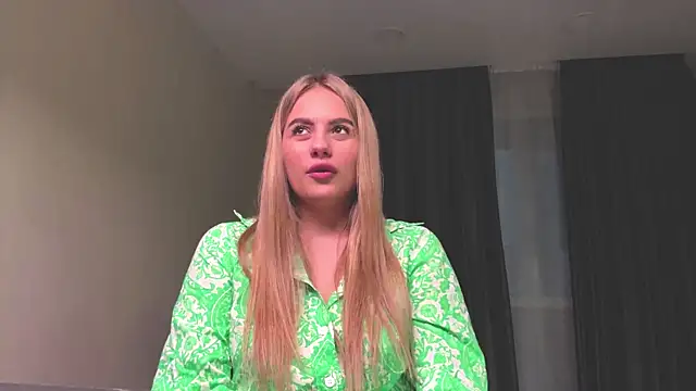 ShirlStyer online show from 12.04.25