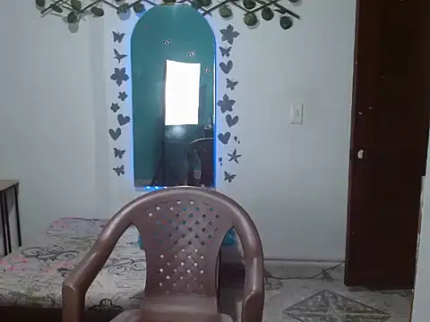 Andreaebony online show from 12.15.25