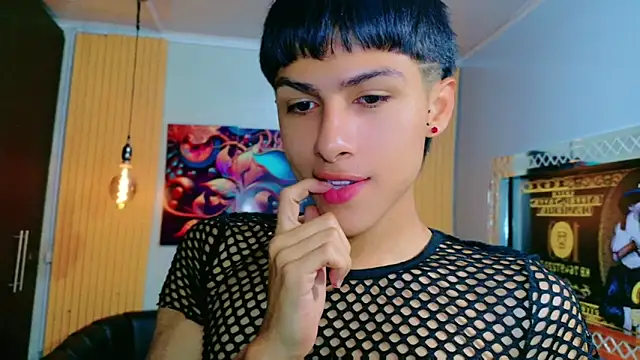 Snapshot of StormLuxX chatting on 12.03.25 StormLuxX online show from 12.03.25