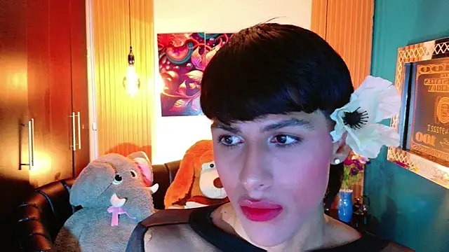 Snapshot of StormLuxX chatting on 05.05.26 StormLuxX online show from 05.05.26
