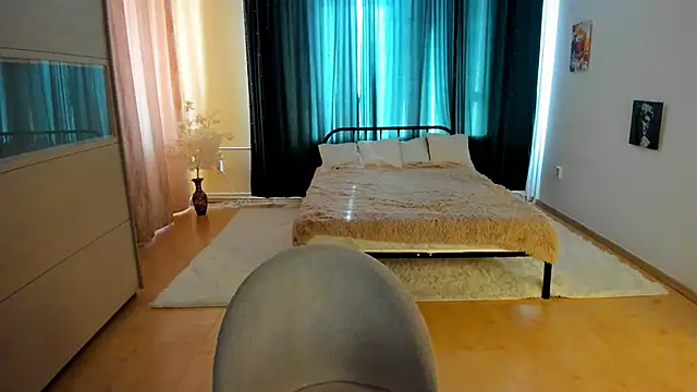 KrisDoeil online show from 04.20.26