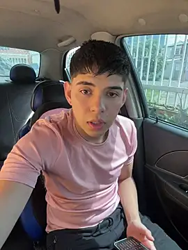 Snapshot of Johan_stick chatting on 12.14.25 Johan stick online show from 12.14.25