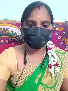 Snapshot of Tamil_Pallavi chatting on 01.13.26 Tamil Pallavi online show from 01.13.26