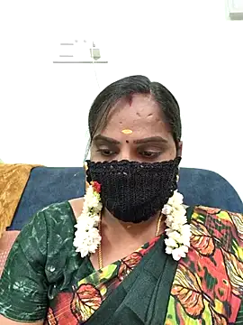 Snapshot of Tamil_Pallavi chatting on 06.18.26 Tamil Pallavi online show from 06.18.26