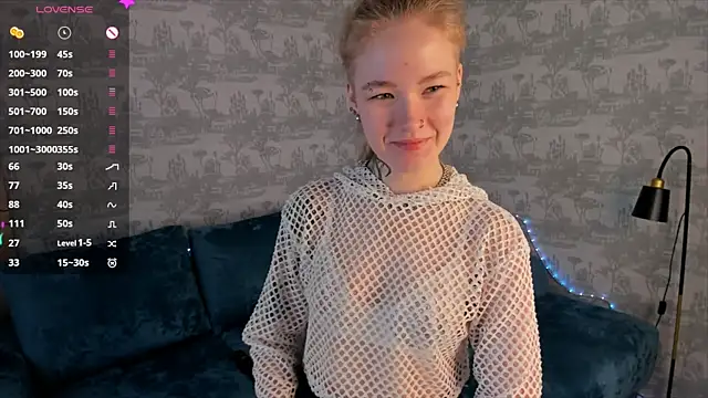Snapshot of MaireLanda chatting on 06.22.26 MaireLanda online show from 06.22.26