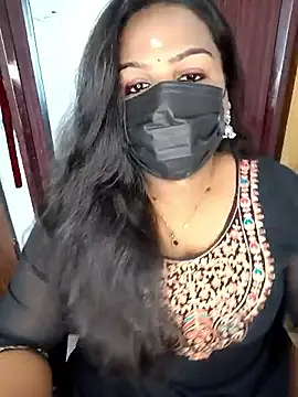 Snapshot of Tamil_Shara chatting on 06.30.26 Tamil Shara online show from 06.30.26