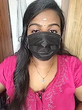 Snapshot of Tamil_Shara chatting on 07.20.26 Tamil Shara online show from 07.20.26