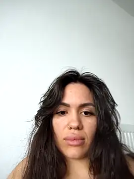 SiennaLuxexx online show from 04.08.26