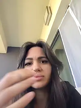 SiennaLuxexx online show from 04.19.26