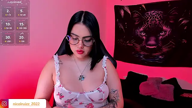 Snapshot of Nicolle_Ruizz chatting on 12.03.25 Nicolle Ruizz online show from 12.03.25