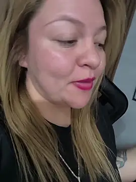 Snapshot of Sue_andersson chatting on 03.04.26 Sue andersson online show from 03.04.26