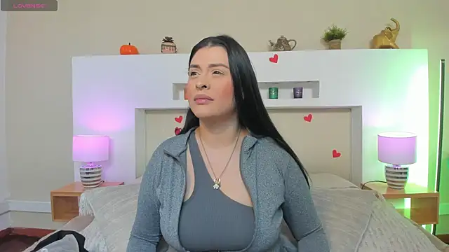 AnikaRomanoff  online show from 05.20.26