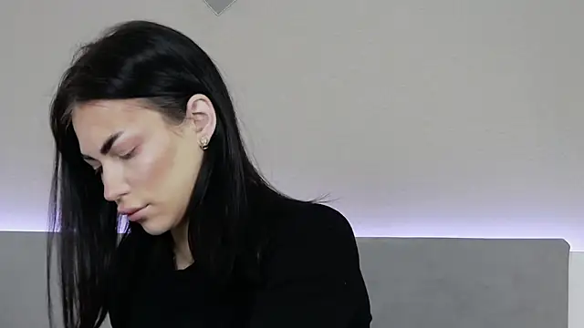 RachaelMils online show from 12.22.25