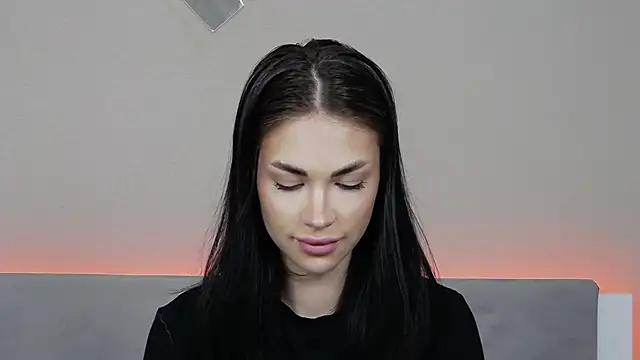 RachaelMils online show from 02.05.26