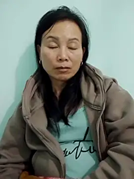 Lili-123k online show from 12.17.25