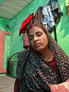 Hotgirl AN online show from 12.03.25