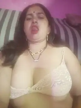 Snapshot of Your-shreya143 chatting on 07.22.26 Your-shreya143 online show from 07.22.26