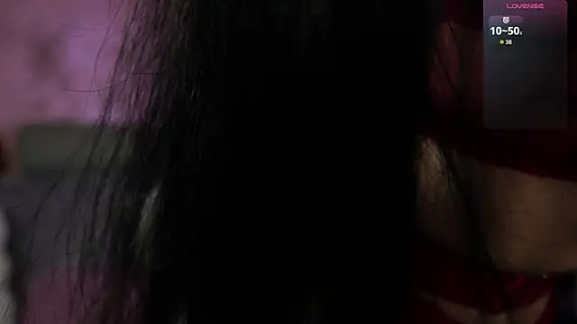 Snapshot of AryaTalisa chatting on 12.14.25 AryaTalisa online show from 12.14.25