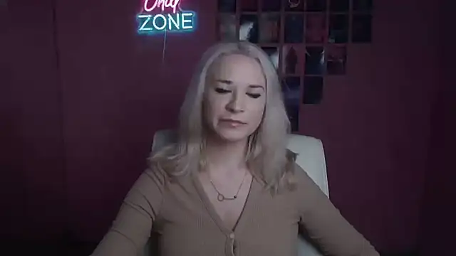 Snapshot of Melodie_Aster chatting on 07.06.26 Melodie Aster online show from 07.06.26