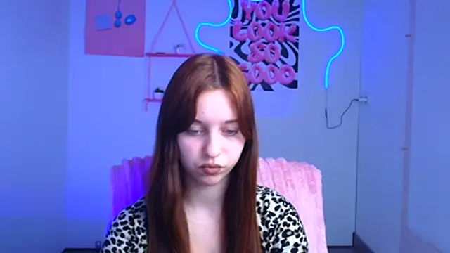 Snapshot of Lilu_May chatting on 12.05.25 Lilu May online show from 12.05.25