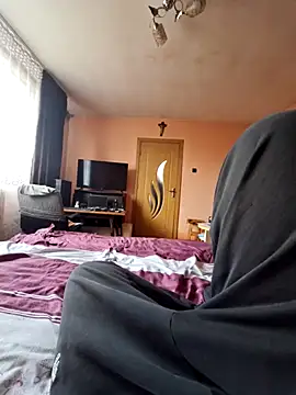 Snapshot of StephanSharp chatting on 12.04.25 StephanSharp online show from 12.04.25