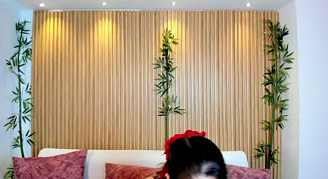 Snapshot of TiffanyHoustton chatting on 05.25.26 TiffanyHoustton online show from 05.25.26