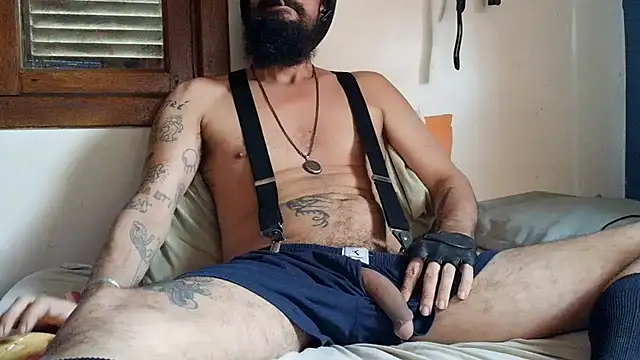 Snapshot of ooproprio chatting on 06.18.26 ooproprio online show from 06.18.26