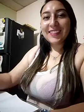 Valeria montana  online show from 03.10.26