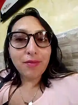 Snapshot of Valeria_montana_ chatting on 05.01.26 Valeria montana online show from 05.01.26