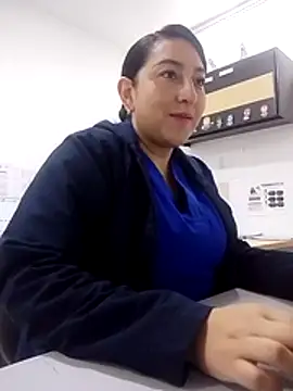 Snapshot of Valeria_montana_ chatting on 05.22.26 Valeria montana online show from 05.22.26