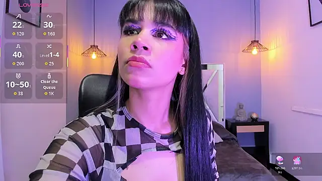 Snapshot of Bell_marinny chatting on 12.16.25 Bell marinny online show from 12.16.25