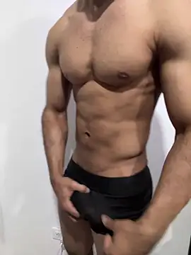 Snapshot of BrunoHot_ chatting on 12.13.25 BrunoHot online show from 12.13.25