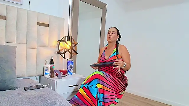 Sara BigAss- online show from 02.08.26