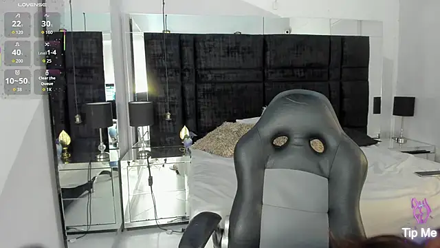 Zoei Moon online show from 01.18.26