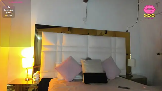 Zoei Moon online show from 03.21.26