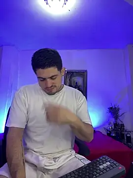 williamsmiiths16 online show from 04.15.26