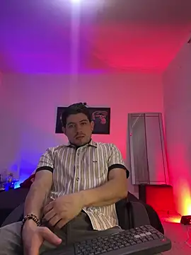 williamsmiiths16 online show from 05.12.26