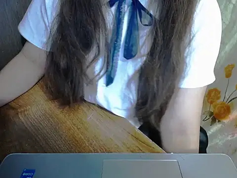 Snapshot of maian_love chatting on 05.12.26 maian love online show from 05.12.26