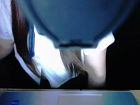 Snapshot of maian_love chatting on 05.25.26 maian love online show from 05.25.26