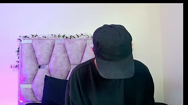 iris and damian online show from 03.05.26